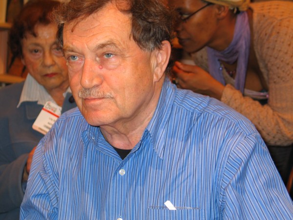 Vassili Axionov au Salon du livre de 2005